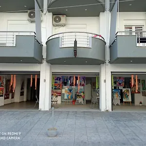 Artistic Rent & Aparthotel